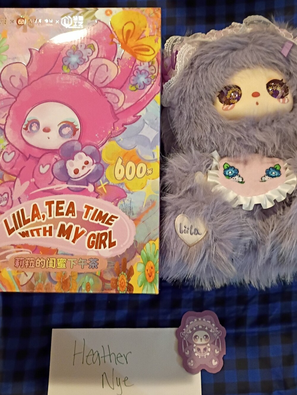 Lila Tea Time 600% With Liquid Glitter Eyes